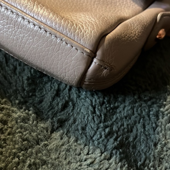 <SOLD> DANIER Genuine Leather Purse - Picture 9 of 9